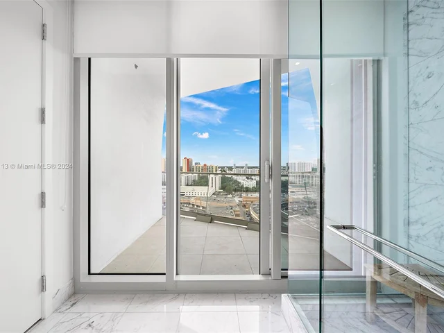 16901 Collins Ave # 1505, Sunny Isles Beach FL 33160