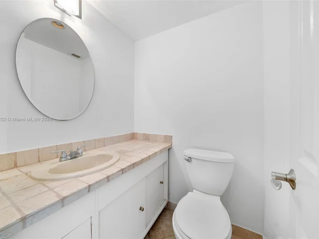 300 Bayview Dr # 1503, Sunny Isles Beach FL 33160