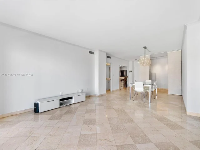 300 Bayview Dr # 1503, Sunny Isles Beach FL 33160