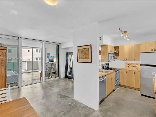 1200 West Ave # 819, Miami Beach FL 33139