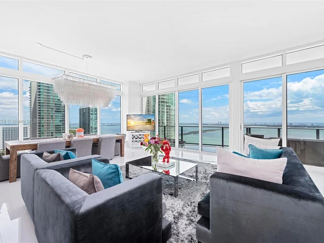 460 NE 28th St # 4201, Miami FL 33137