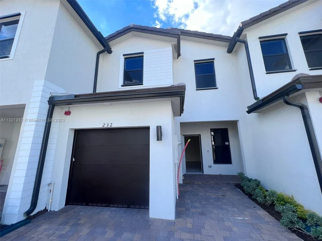 232 SW 159 Ter # 232, Pembroke Pines FL 33027