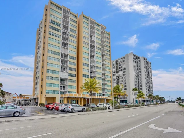 1410 S Ocean Dr # 1102, Hollywood FL 33019