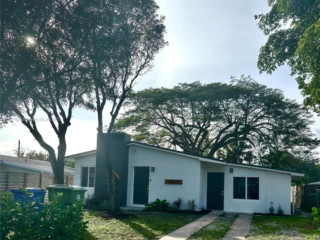 1537 NW 5th Ave, Fort Lauderdale FL 33311