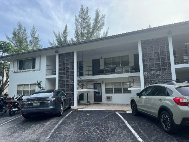 3212 Colony Club Rd # 2, Pompano Beach FL 33062
