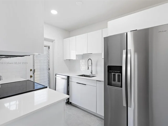 109 Boabadilla St, Coral Gables FL 33134