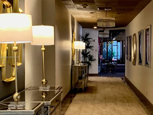 1800 NE 114th St # 2309, Miami FL 33181