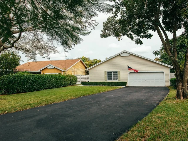 14803 SW 139th Ct, Miami FL 33186