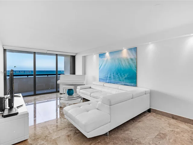 2555 Collins Ave # 707, Miami Beach FL 33140