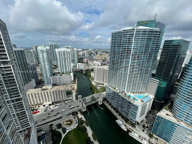 465 Brickell Ave # 4402, Miami FL 33131