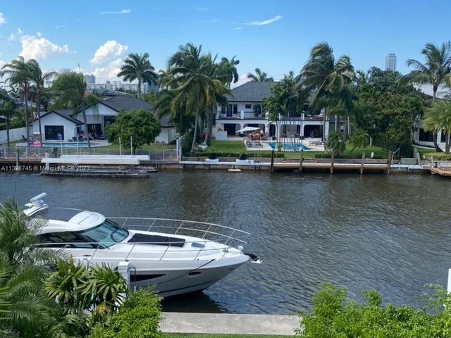 3745 NE 214th St # 37, Aventura FL 33180