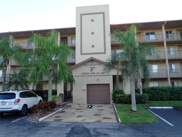 12650 SW 15th St # 213F, Pembroke Pines FL 33027