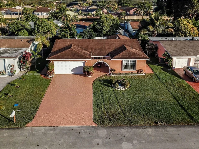 8625 Wilshire Dr, Miramar FL 33025