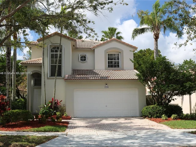 1238 NW 170th Ave, Pembroke Pines FL 33028