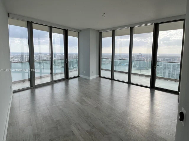 18975 Collins Ave # 3905, Sunny Isles Beach FL 33160