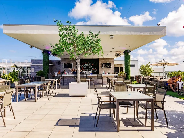 777 N Ocean Dr # N327, Hollywood FL 33019