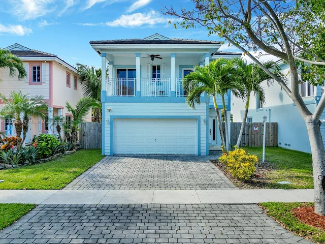 384 NE 31st Ave, Homestead FL 33033