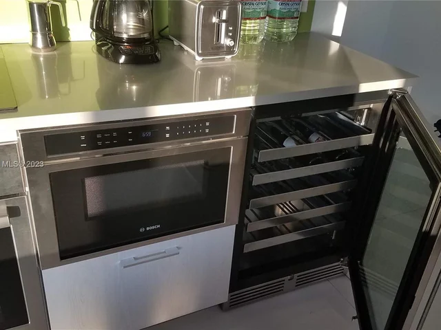 501 NE 31 # 4305, Miami FL 33137