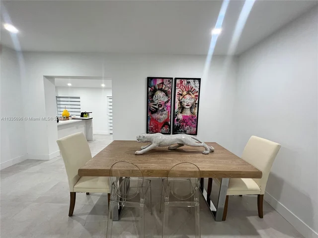 520 NE 135th St, North Miami FL 33161