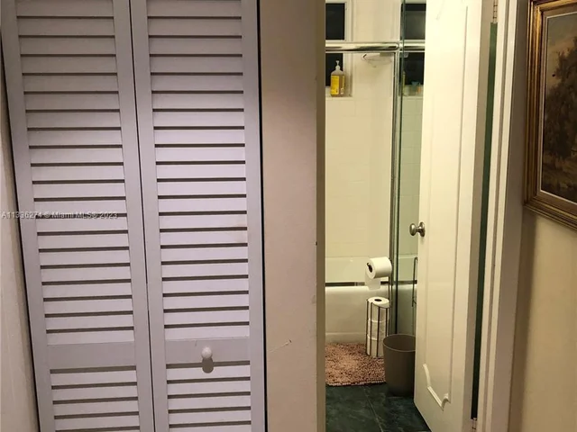 255 Sunrise Dr # 305, Key Biscayne FL 33149