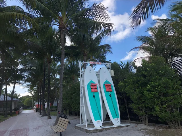 255 Sunrise Dr # 305, Key Biscayne FL 33149