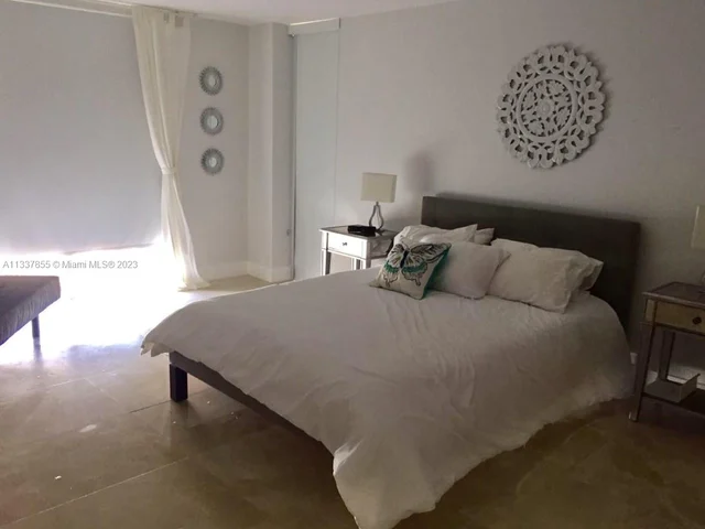 5701 Collins Ave # 1415, Miami Beach FL 33140