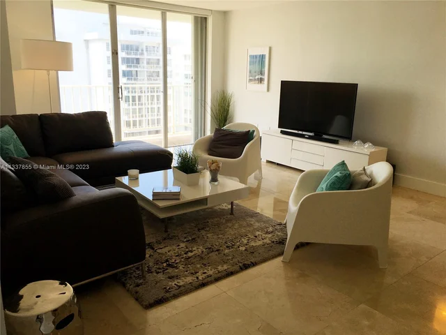 5701 Collins Ave # 1415, Miami Beach FL 33140