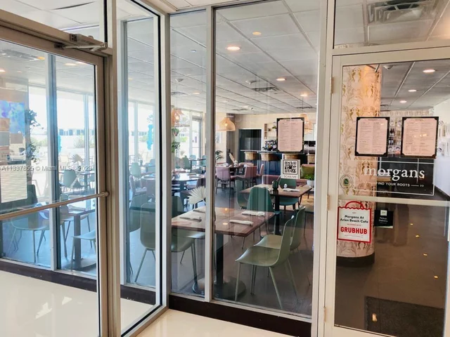 5701 Collins Ave # 1415, Miami Beach FL 33140