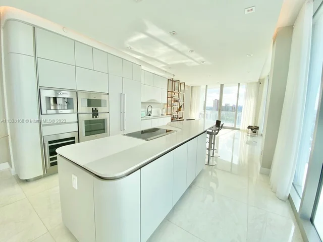 16901 Collins Ave # 1405, Sunny Isles Beach FL 33160