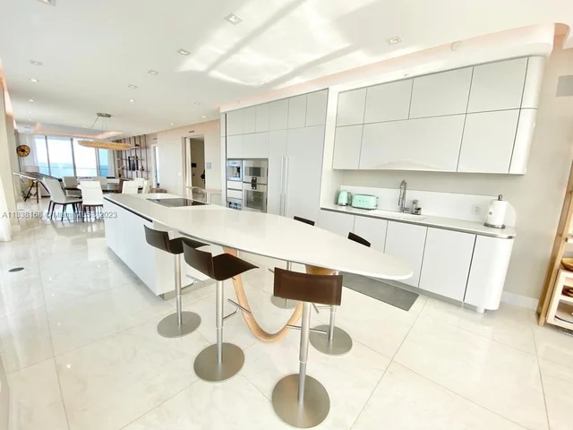 16901 Collins Ave # 1405, Sunny Isles Beach FL 33160