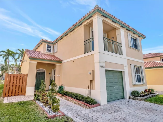 14421 NW 83rd Path # 14421, Miami Lakes FL 33016