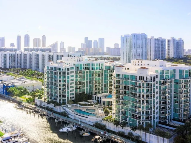 3131 NE 188 St # 806, Aventura FL 33180