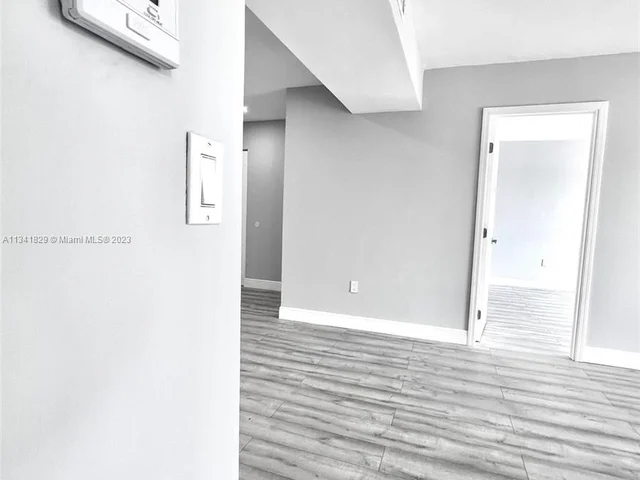 4174 Inverrary Dr # 412, Lauderhill FL 33319