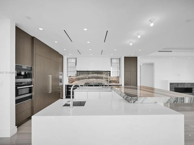 17901 Collins Ave # 3605, Sunny Isles Beach FL 33160