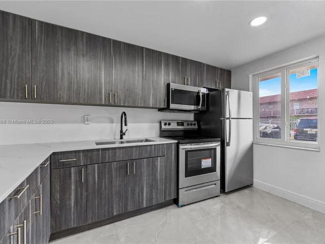 505 NW 177th St # 130, Miami Gardens FL 33169