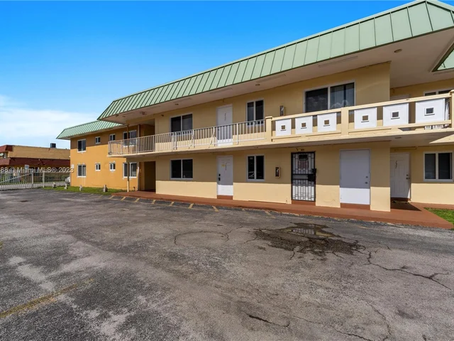 505 NW 177th St # 130, Miami Gardens FL 33169