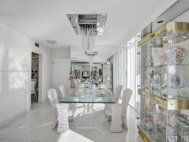 2030 S Ocean Dr # 2112, Hallandale Beach FL 33009