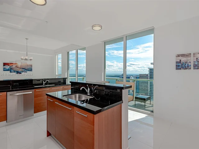 244 Biscayne Blvd # 4907, Miami FL 33132