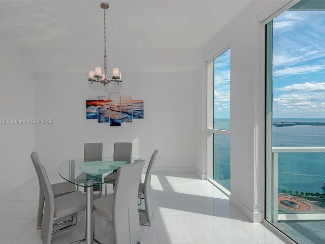 244 Biscayne Blvd # 4907, Miami FL 33132