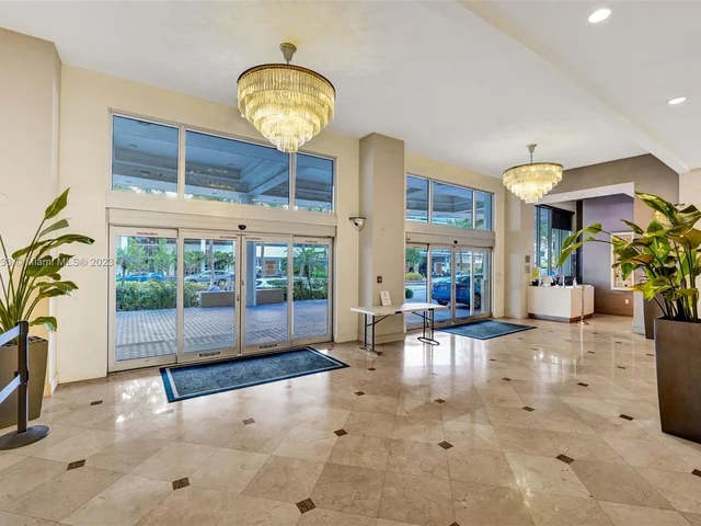 100 Lincoln Rd # 1012, Miami Beach FL 33139
