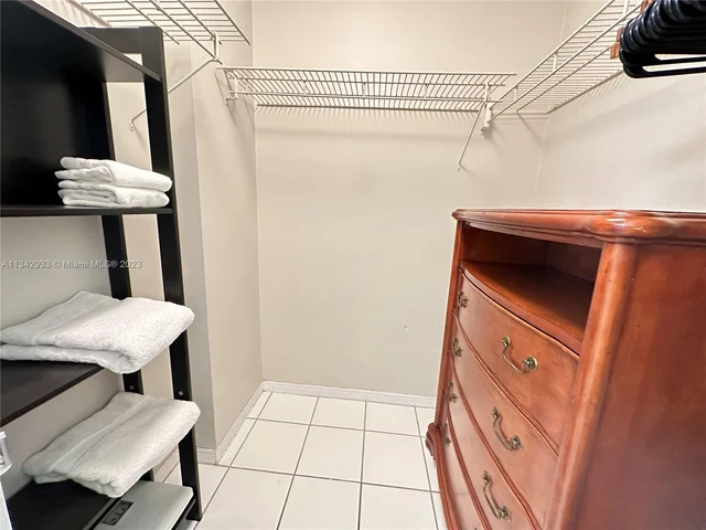 100 Lincoln Rd # 1012, Miami Beach FL 33139