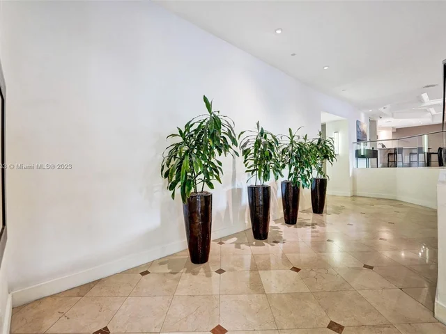 100 Lincoln Rd # 1012, Miami Beach FL 33139