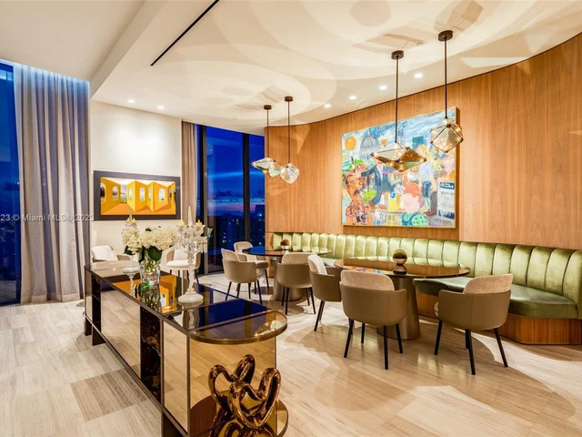 2821 S Bayshore Dr, Miami FL 33133