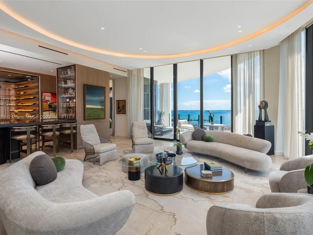 2821 S Bayshore Dr, Miami FL 33133