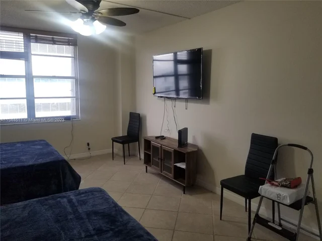 3725 S Ocean Dr (April 9 2024 available) # 921, Hollywood FL 33019