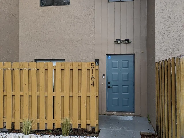 5164 S University Dr # 5164, Davie FL 33328