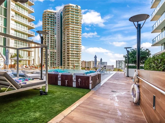 330 Sunny Isles Blvd # 503, Sunny Isles Beach FL 33160