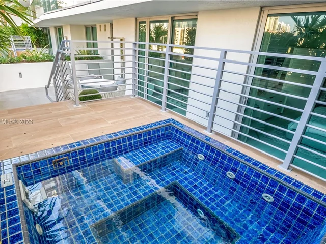 330 Sunny Isles Blvd # 503, Sunny Isles Beach FL 33160