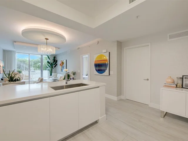 330 Sunny Isles Blvd # 503, Sunny Isles Beach FL 33160