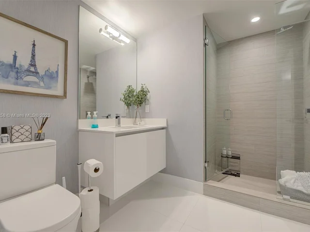 330 Sunny Isles Blvd # 503, Sunny Isles Beach FL 33160